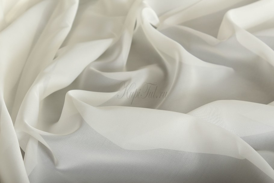 Тюль молочного цвета в интерьере