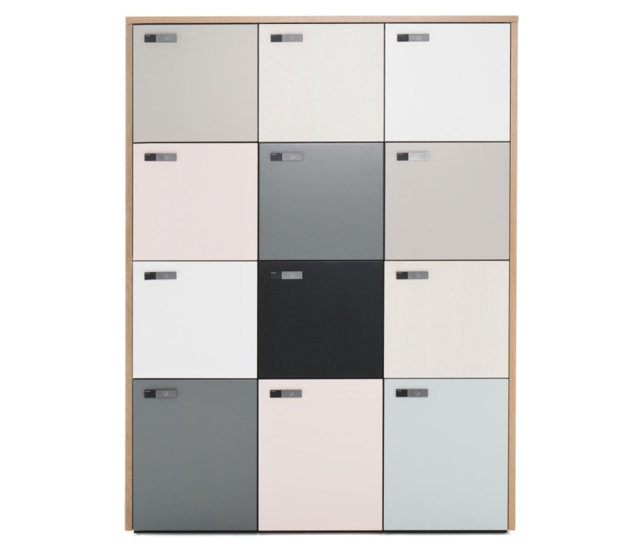 Шкафчики для хранения вещей в офисе