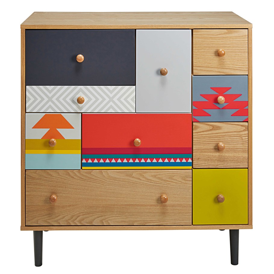 Комод с разноцветными ящиками