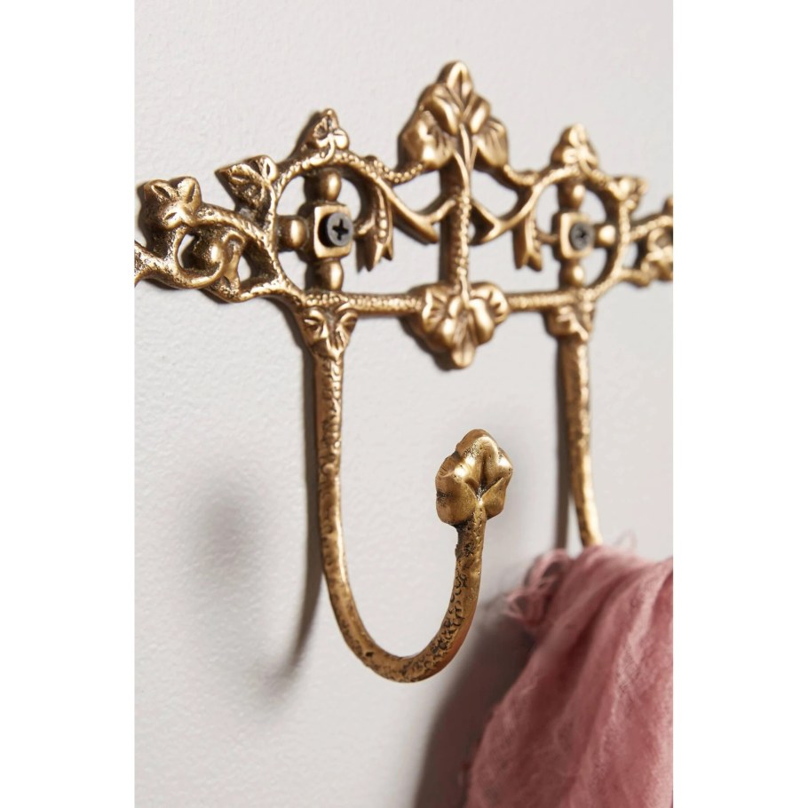 Крючок декоративный настенный