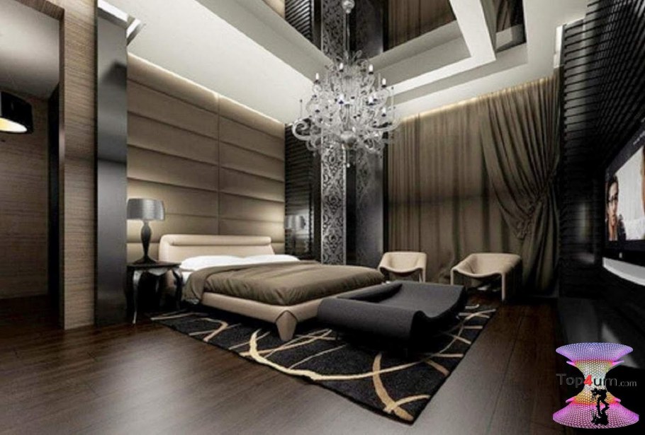 Оранжевый диван в гостиной