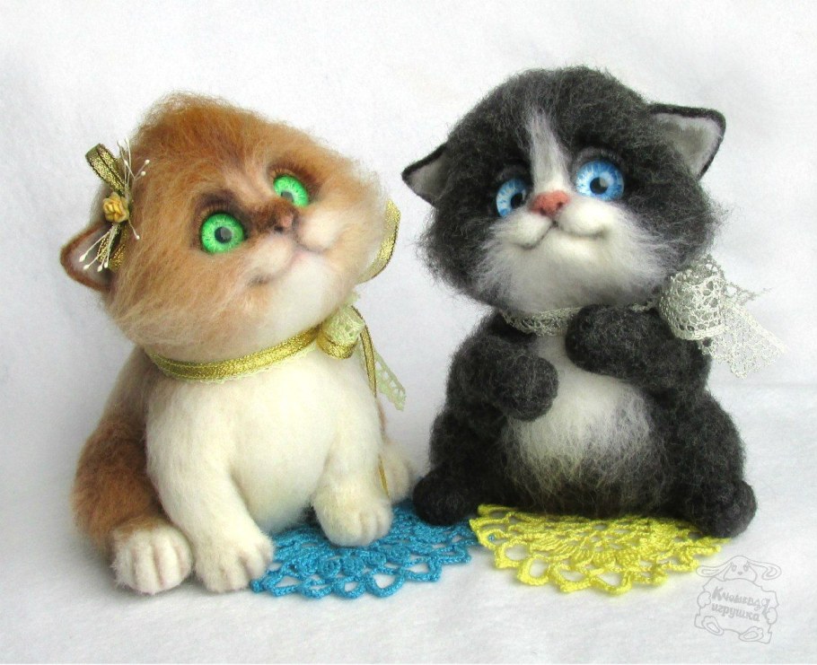 Валяный котик из шерсти