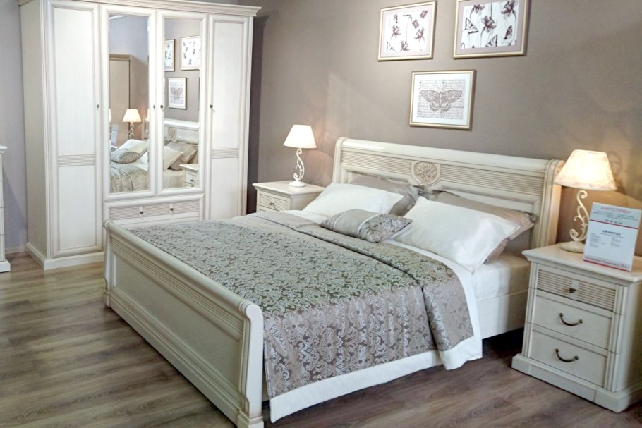 Ангстрем Изотта Валенсия