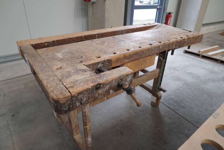 Верстак столярный 1300х600