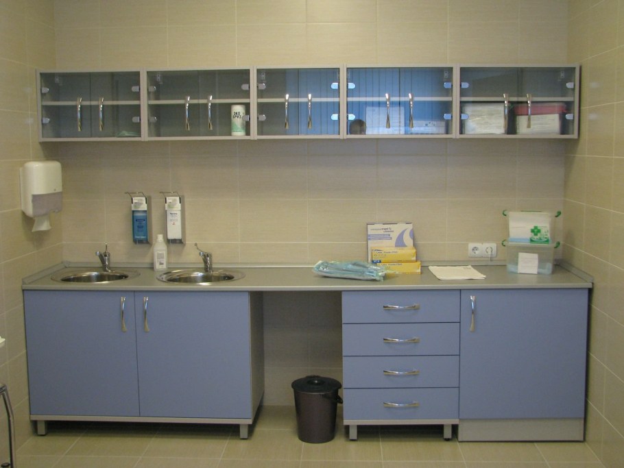 Шкаф для процедурного кабинета