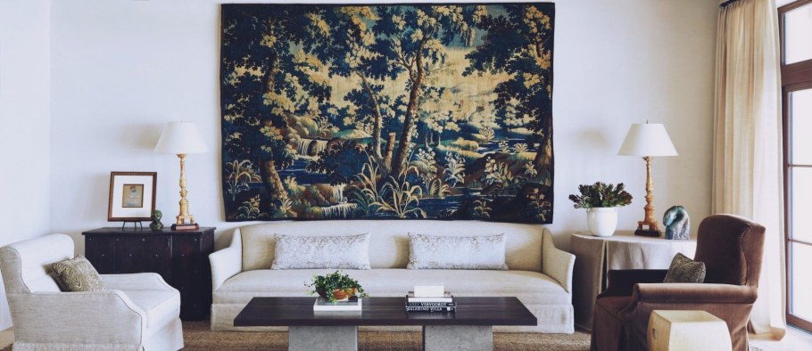 Обои под гобелен в интерьере