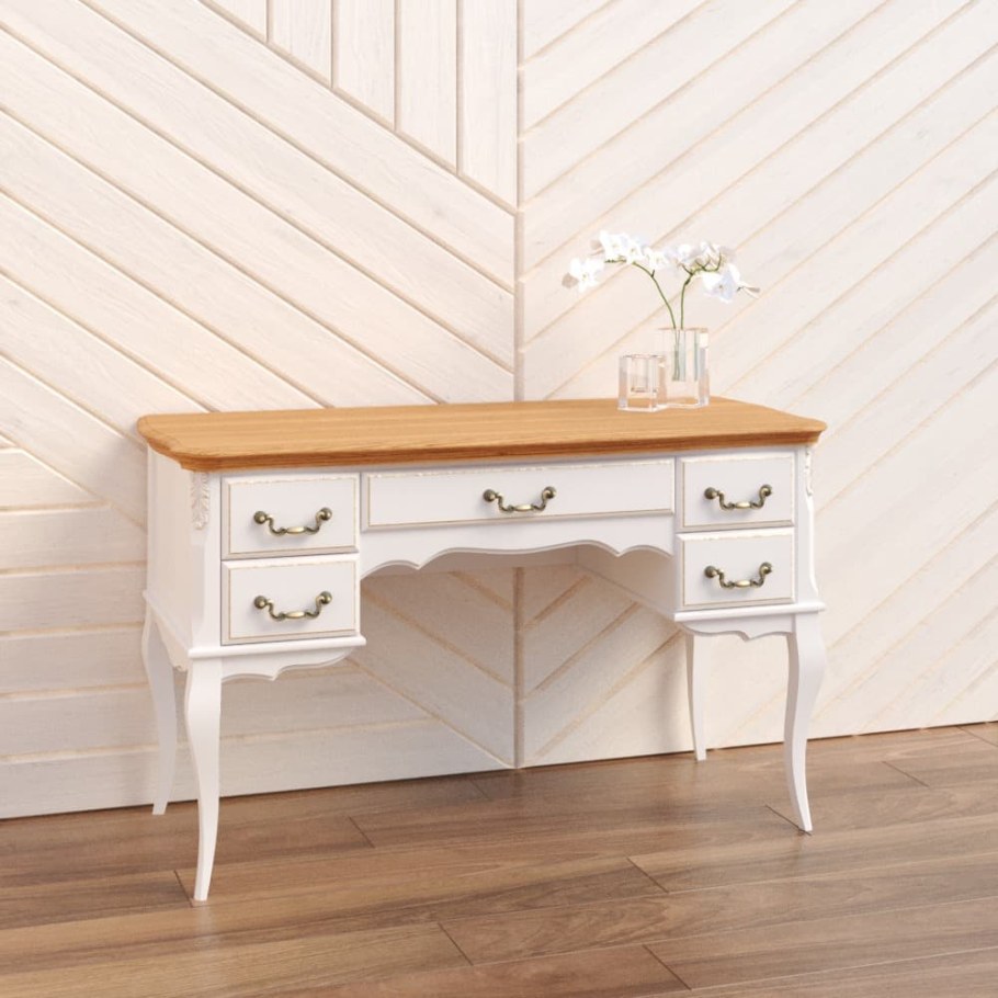 Кабинетный стол в 702 Provence