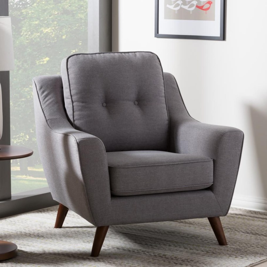 Кресло серое квадратное