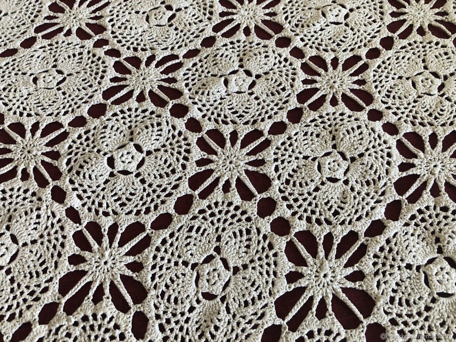 Скатерть крючком прямоугольная 120х160