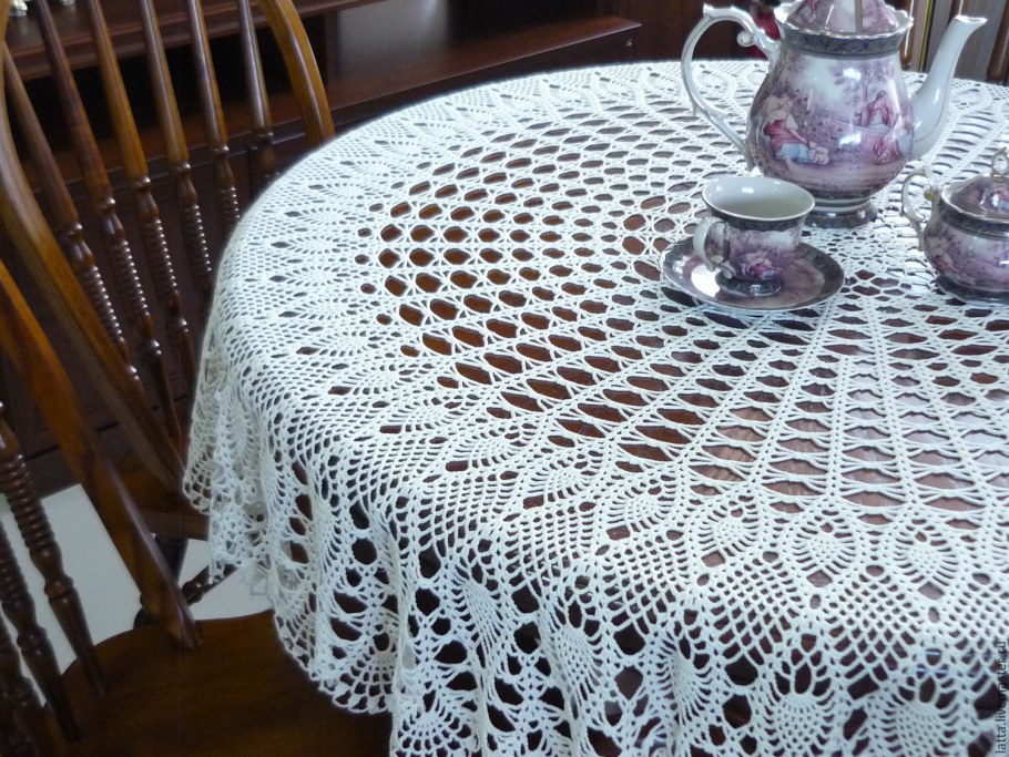 Круглая скатерть крючком Magic Crochet