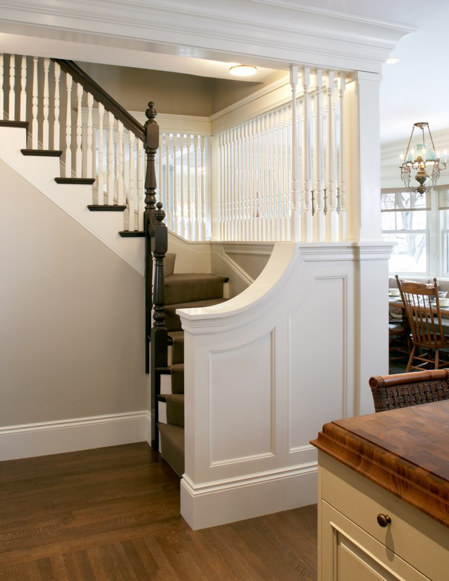 Деревянные лестницы в американском стиле