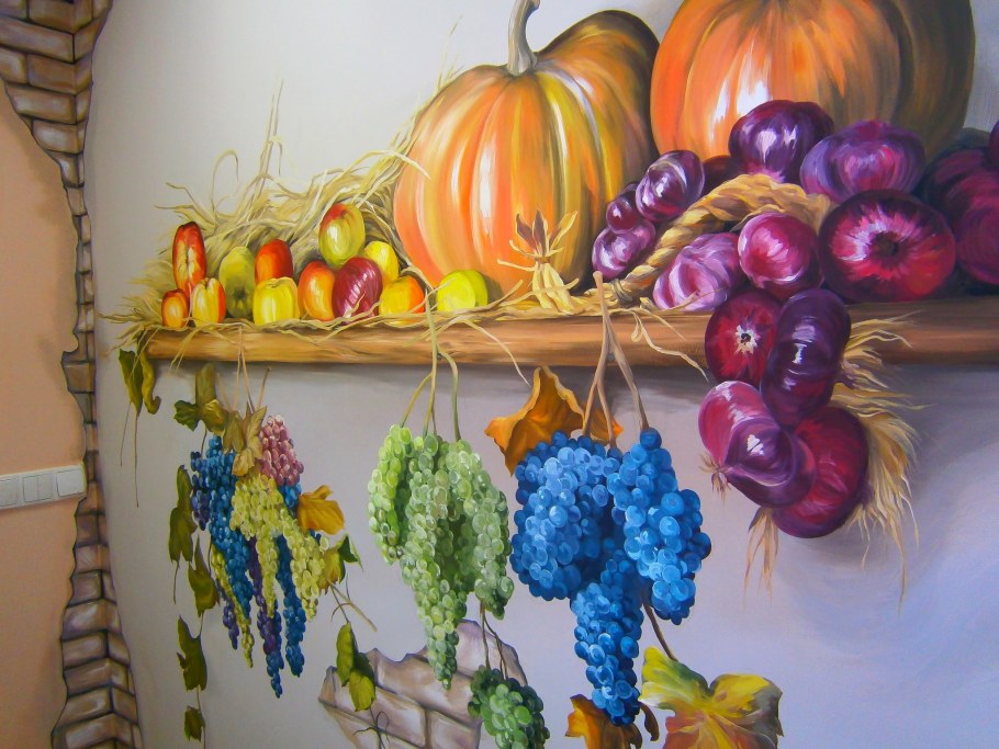 Роспись кухонной стены