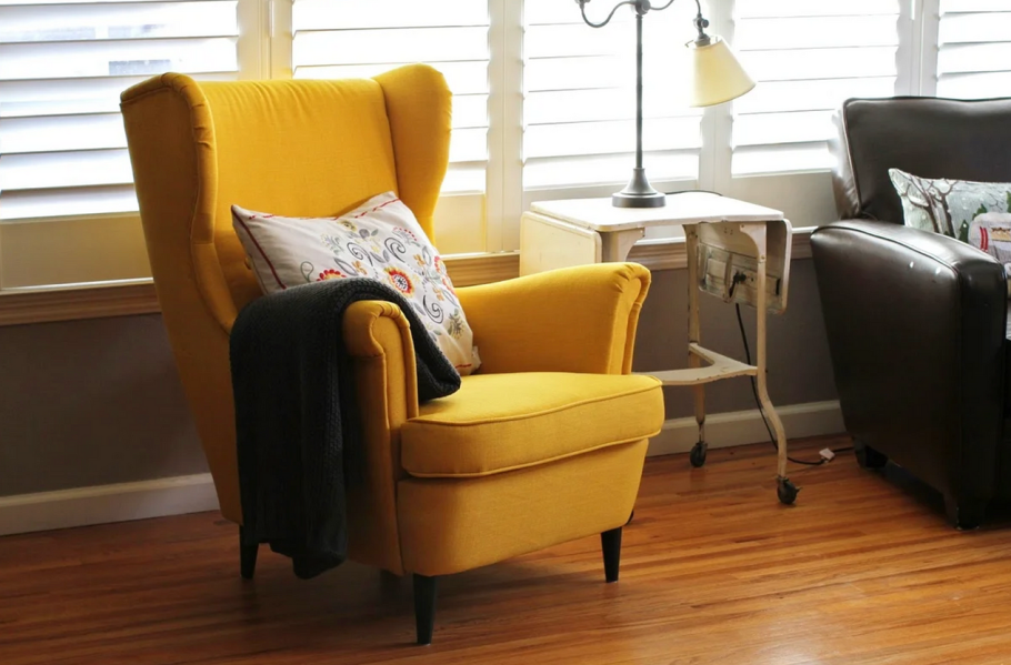 Кресло желтое икеа Strandmon