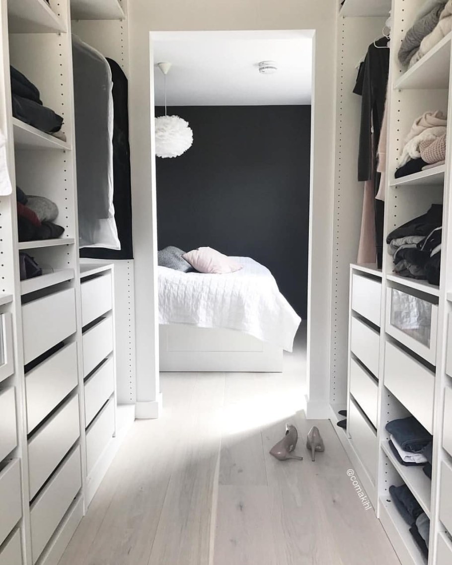 Гардеробная в спальне
