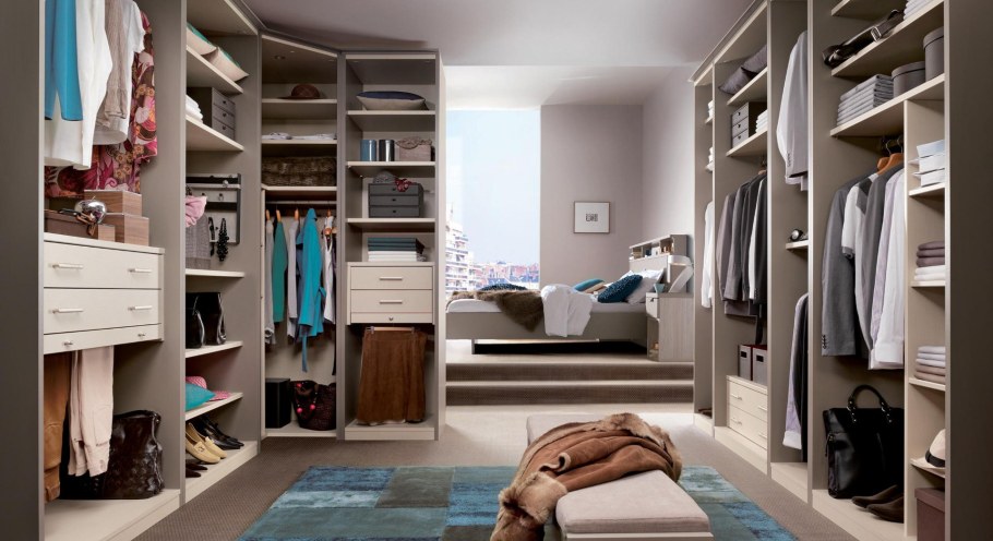 Большая спальня с гардеробной