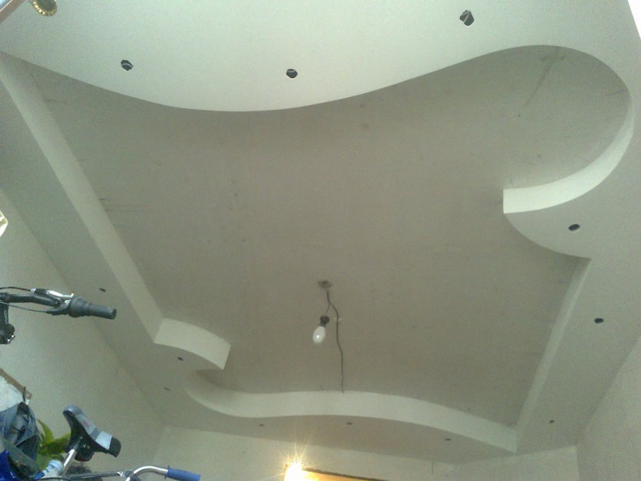Гипсокартонные потолки фигурные обычные