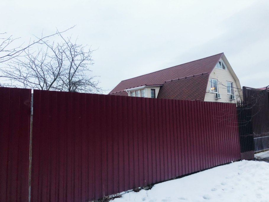 Вишневый забор