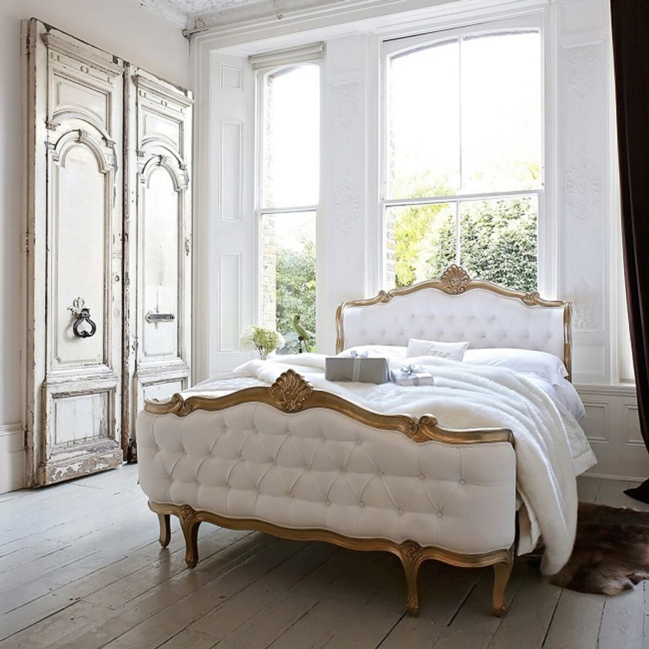 Кровать во французском стиле