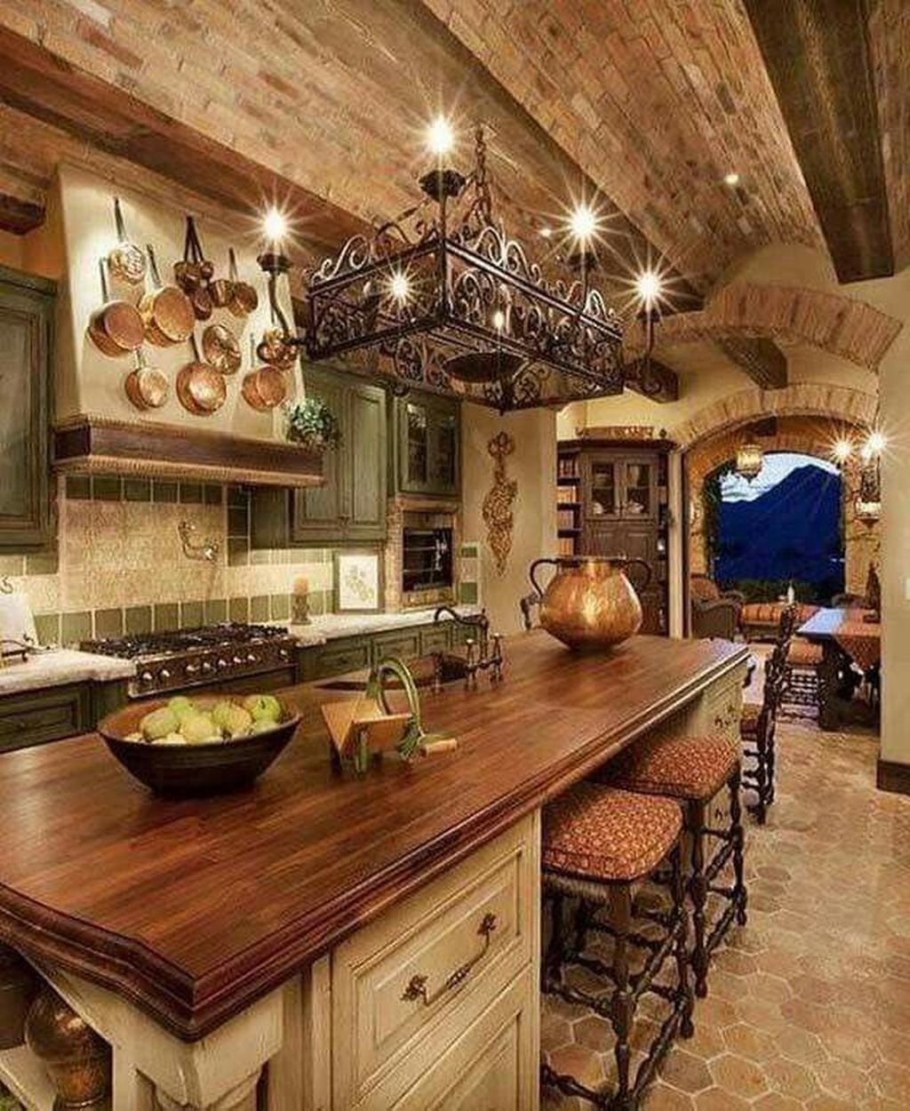 Кухня в стиле таверны