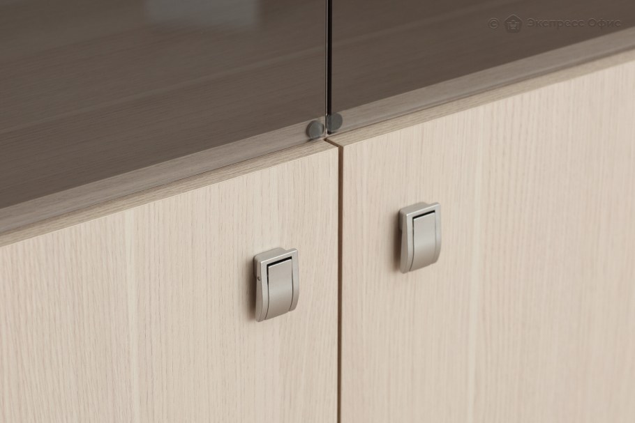 Шкаф купе Васанта ручки