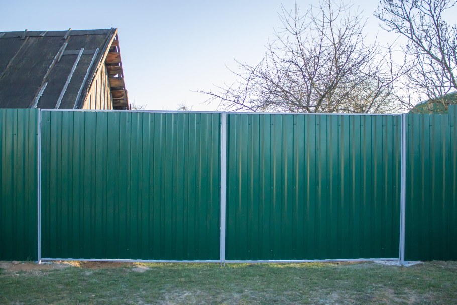 RAL 6005 металлопрофиль забор