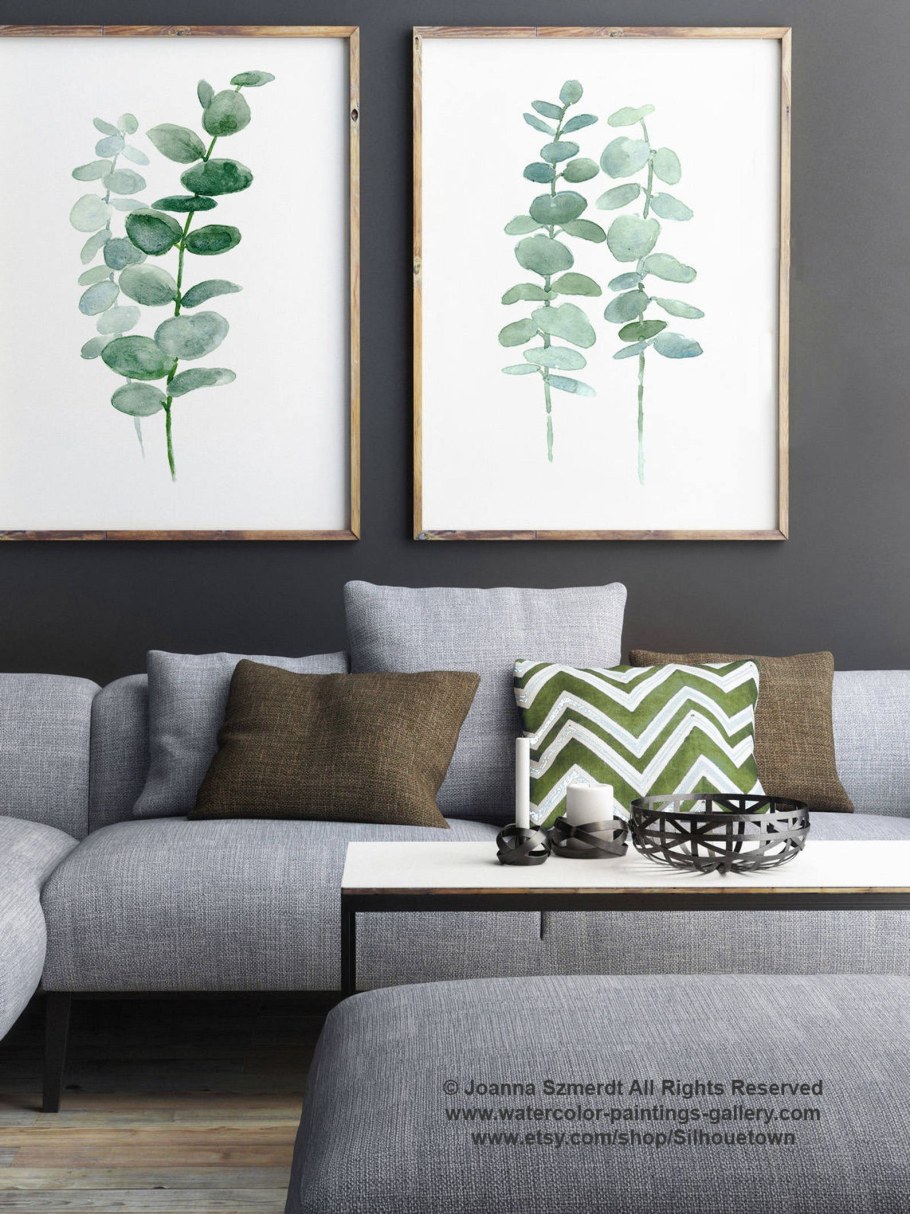Картины с эвкалиптом в интерьере гостиной