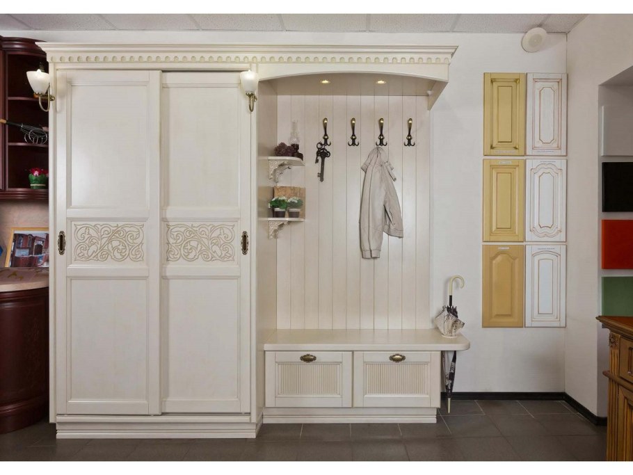 Прихожая классика белая