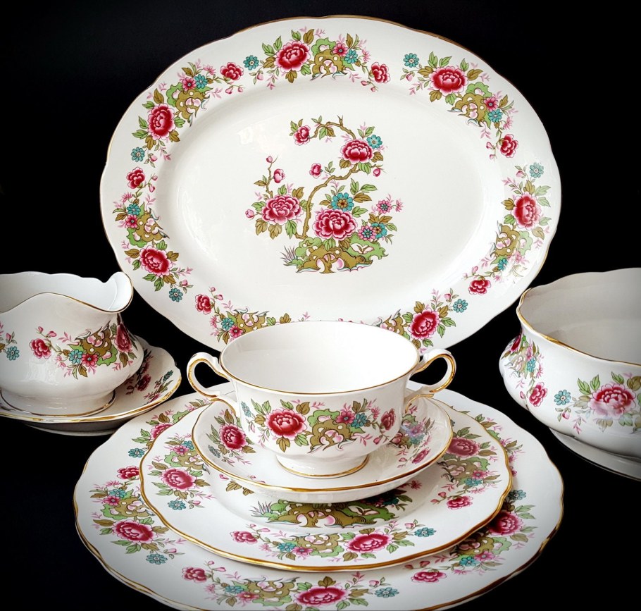 Столовые сервизы Англия фарфор костяной