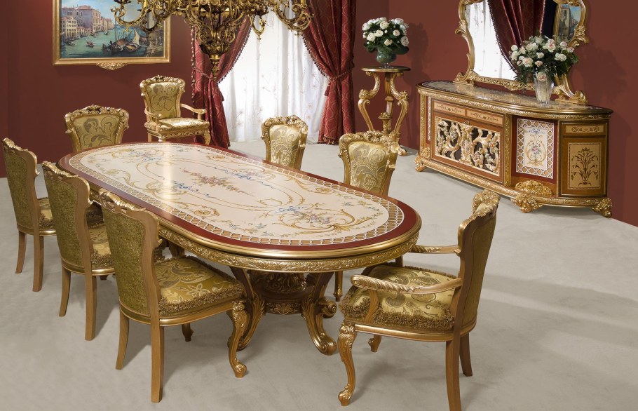 Королевские столы и стулья