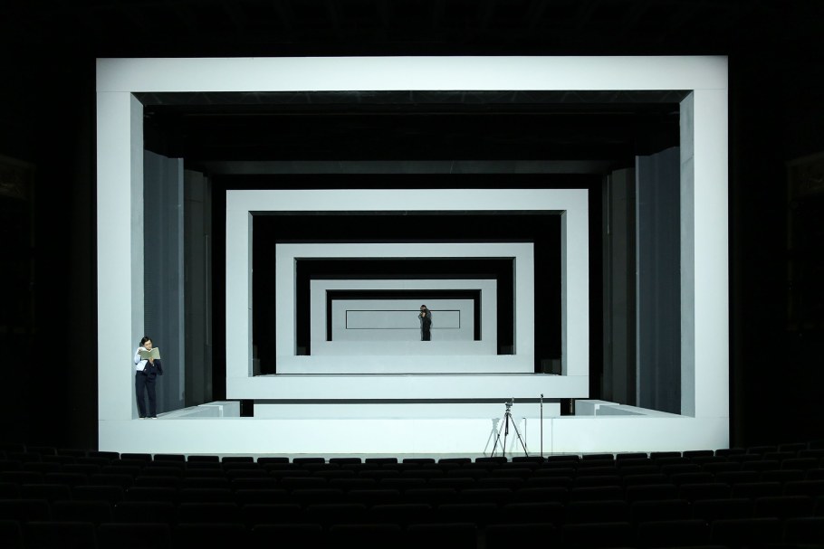 Сценография Минимализм