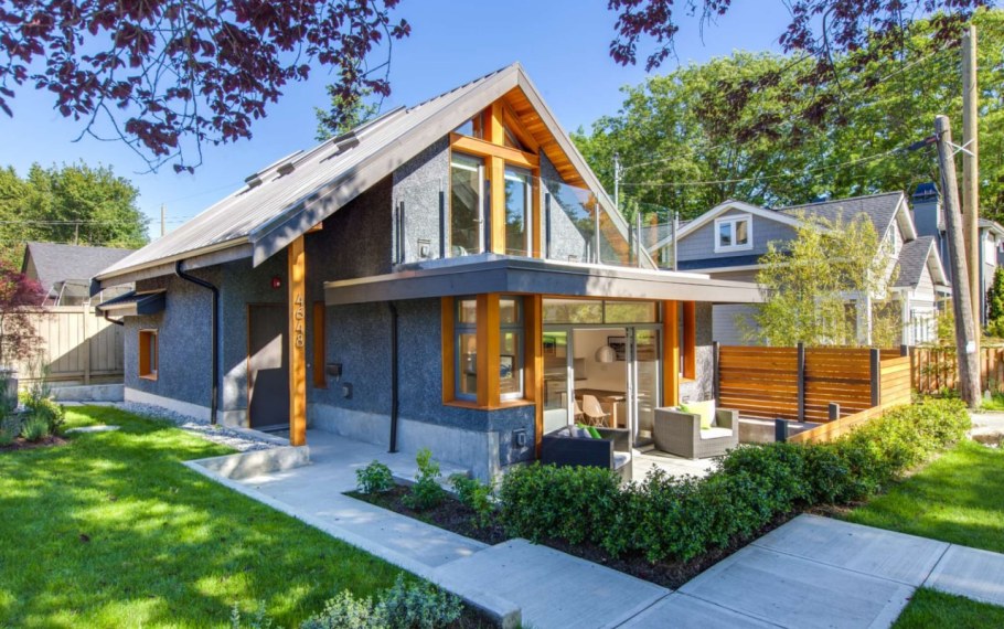 Дом на небольшом участке