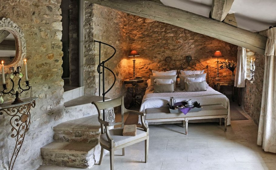 Интерьеры замков в стиле Прованс