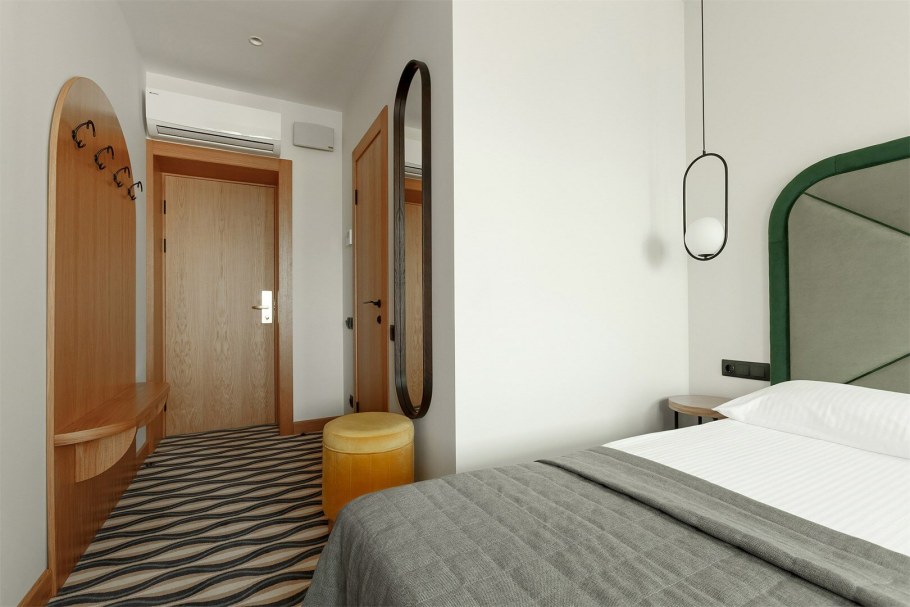 Гостиница Владимир большая Московская 74