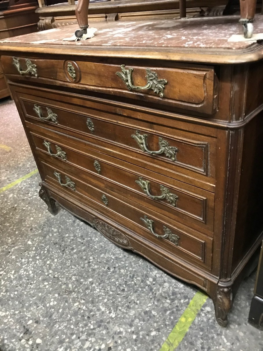 Антикварный комод рококо