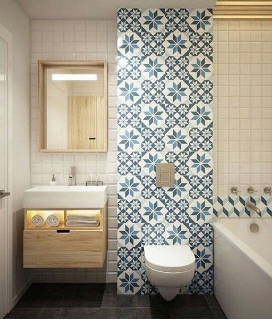 Ванная комната с орнаментом