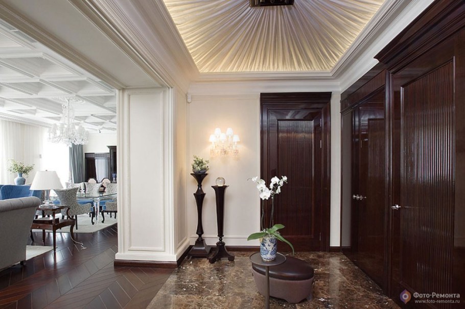 Интерьер темный пол классика