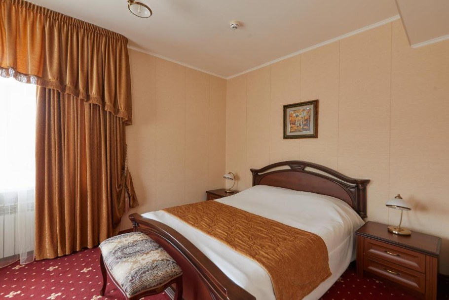 Гостиница в Чернигове Советская