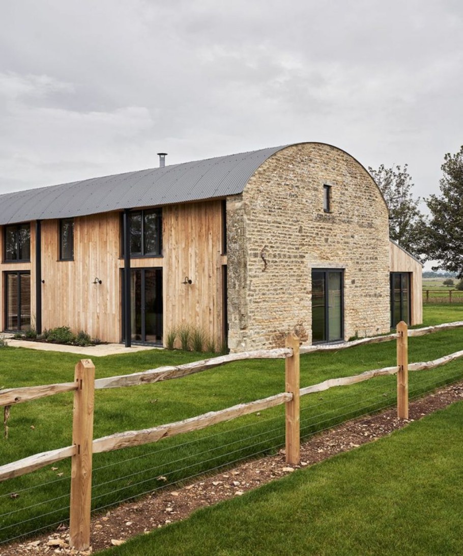 Barn's. Амбар Швеция. Барн Геншин. В Англии сарай в барнхаус. Амбар в Небраске.