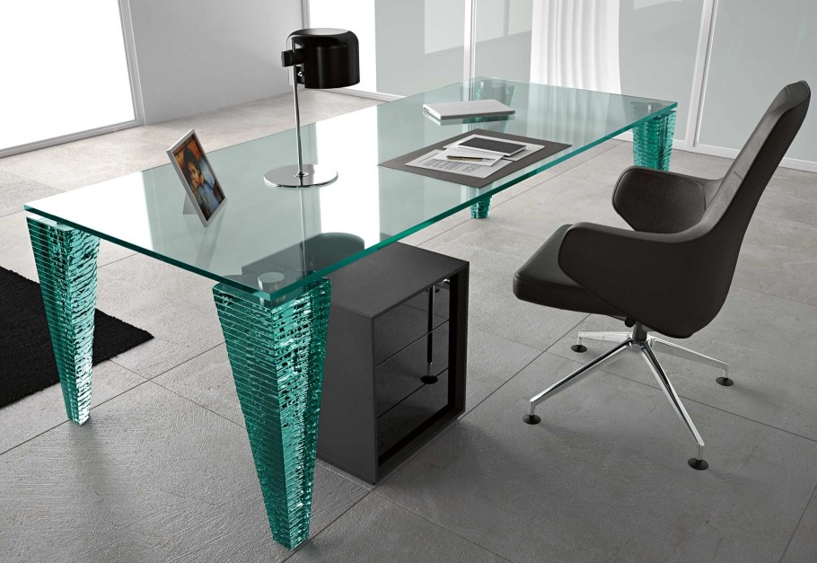 Стеклянная мебель в интерьере