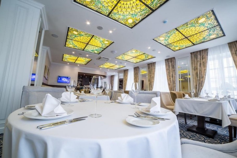 Гранд отель звезда ресторан