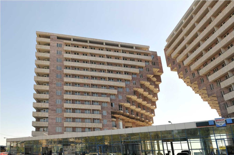 Высотные здания фасады из травертина