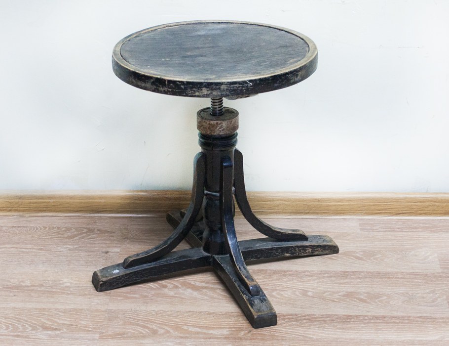 Чехословацкий винтовой табурет 1960