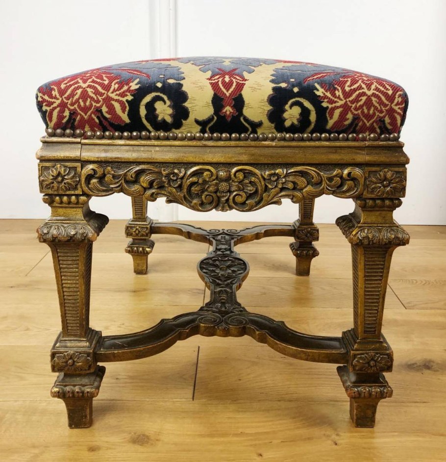 Пуфик старинный