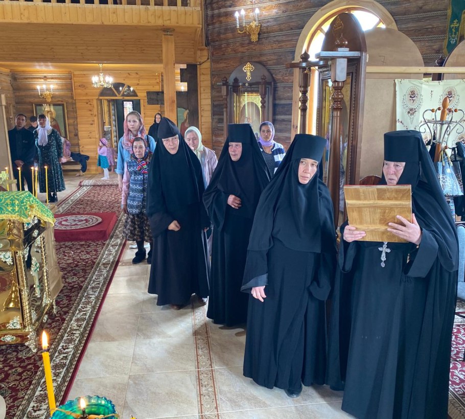 Чувашия г Цивильск Тихвинский Богородицкий женский монастырь