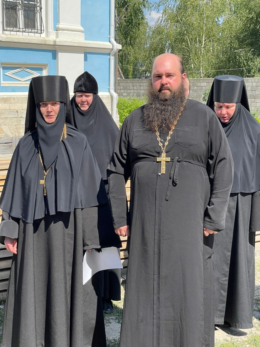 Тихвинский женский монастырь