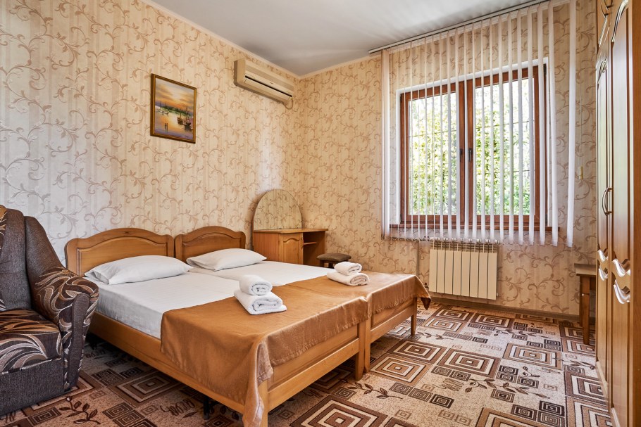 Гостиница Россия на карте