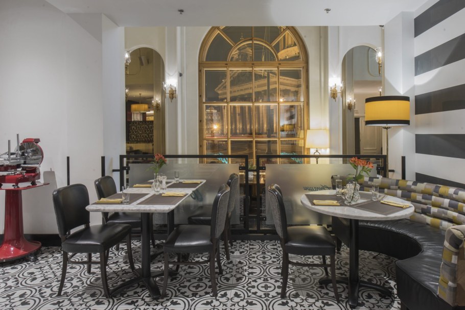 Гостиница Англия в Санкт-Петербурге