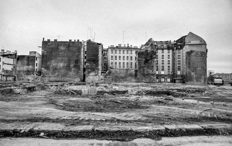 Реконструкция Англетера