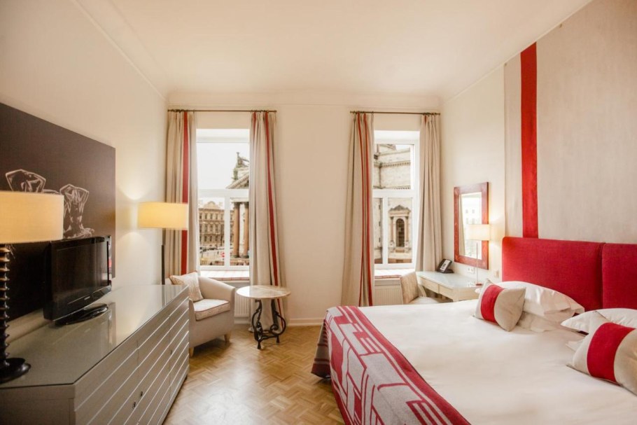 Отель Англетер Санкт-Петербург