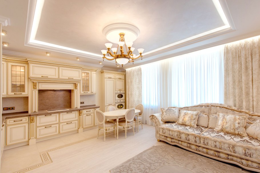 Кухня гостиная белая с золотом